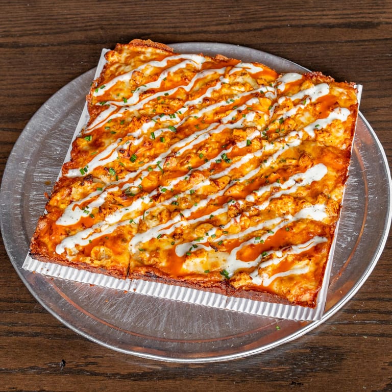 Buffalo Chicken Pizza Delight